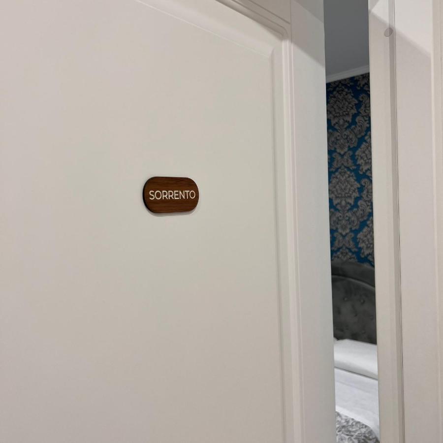 ナポリ Toledo Regolax Bed & Breakfast エクステリア 写真